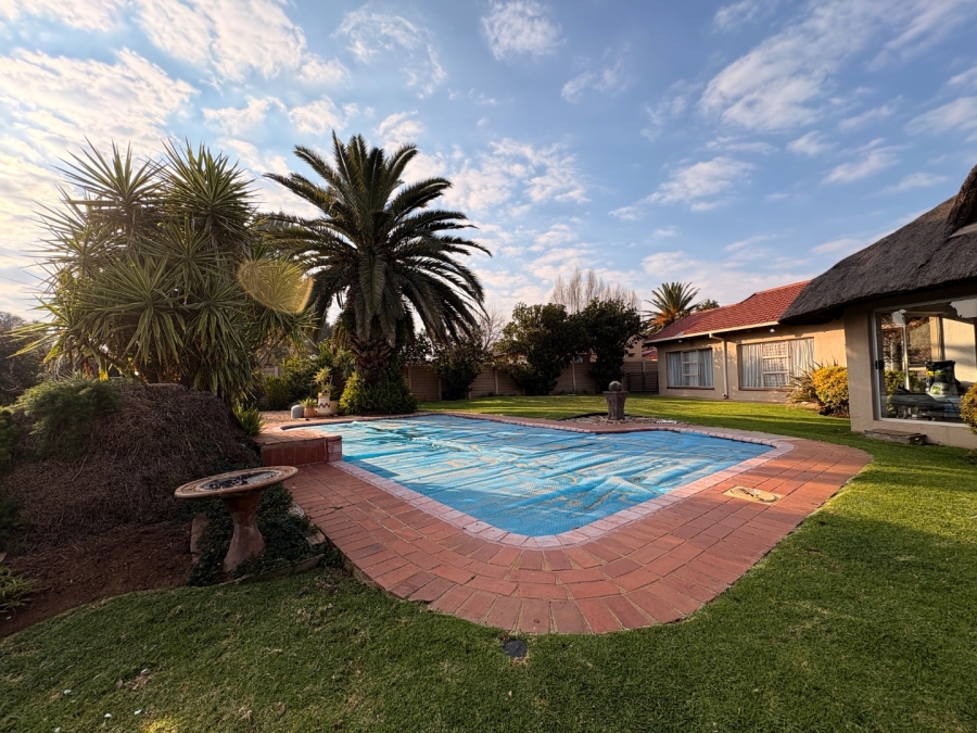 3 Bedroom Property for Sale in La Hoff North West